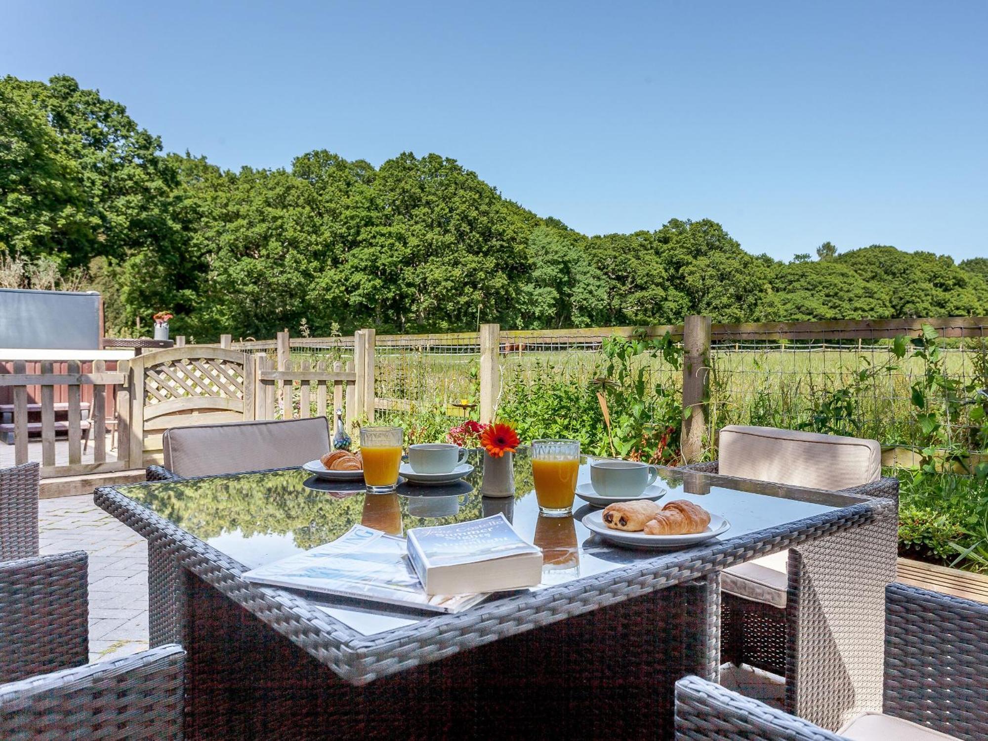 The Barn Villa Coldwaltham Ngoại thất bức ảnh