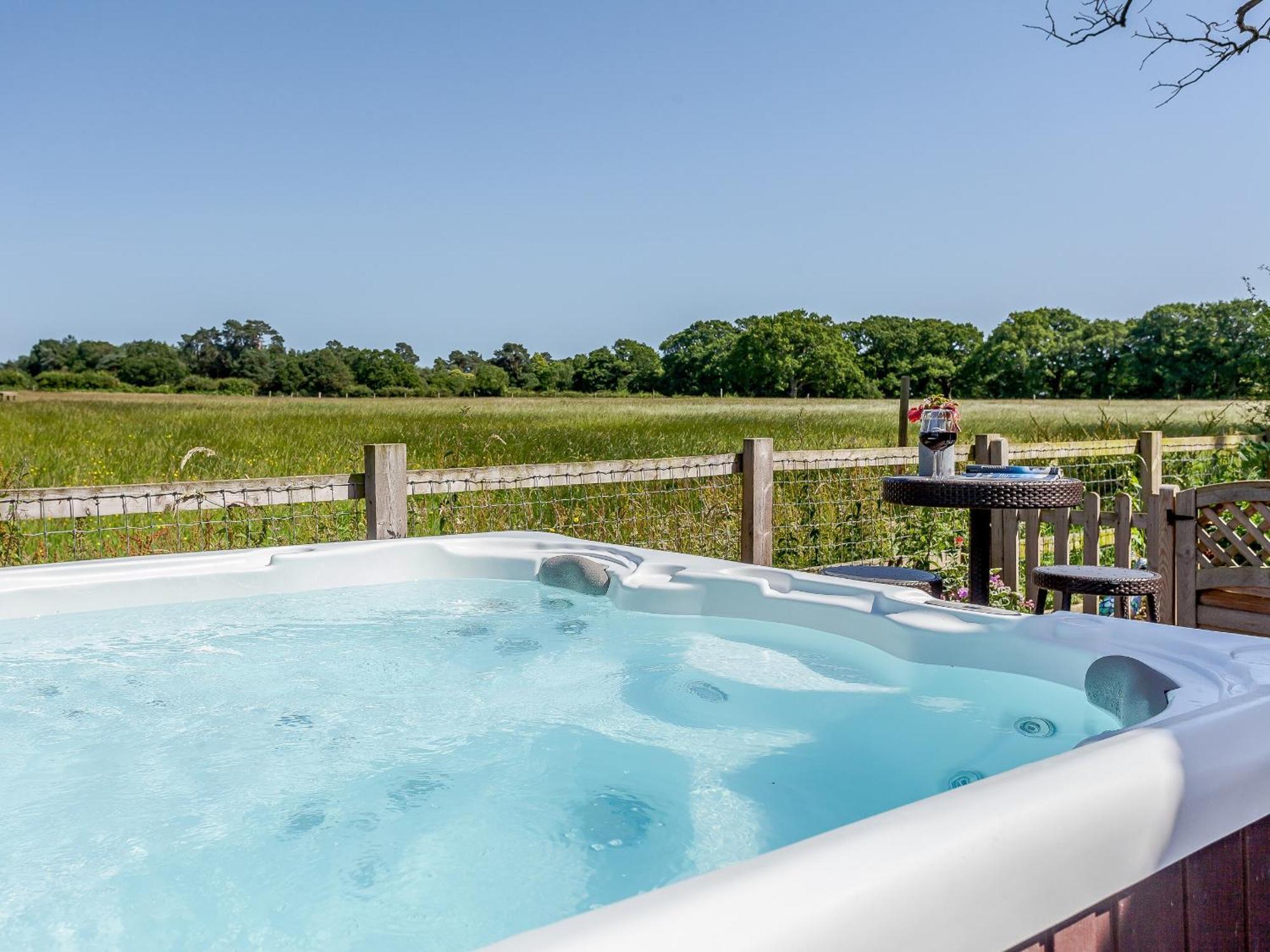 The Barn Villa Coldwaltham Ngoại thất bức ảnh